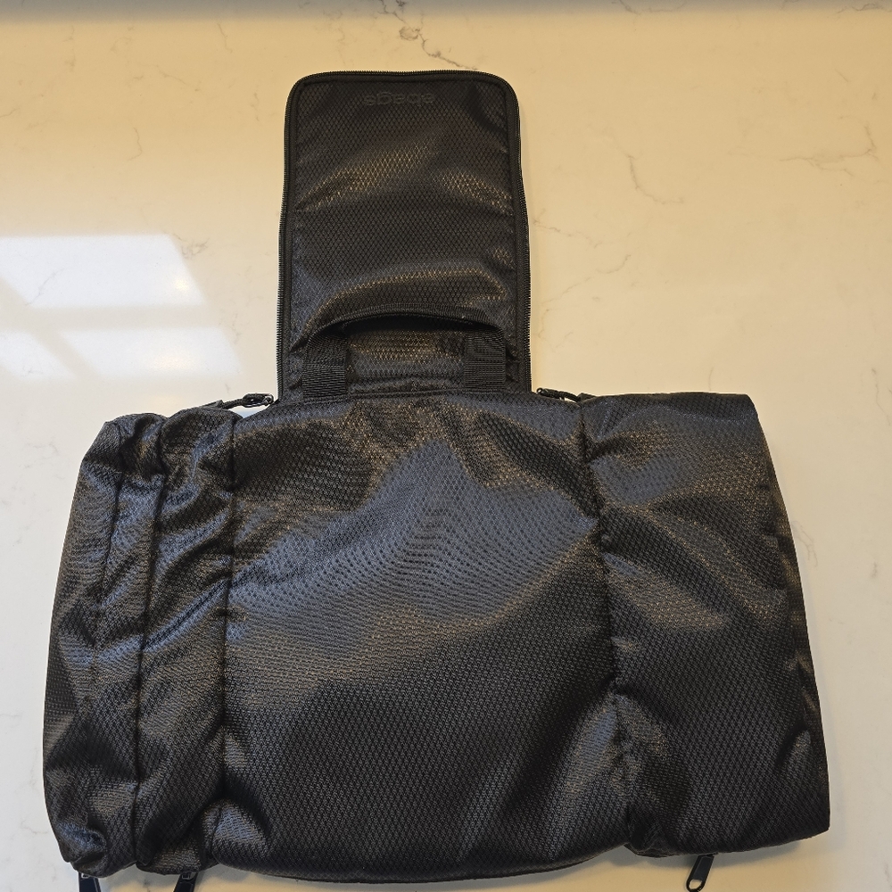 Ebags Pack-It-Flat Hanging Toiletry Bag Black - Picture 7 of 9